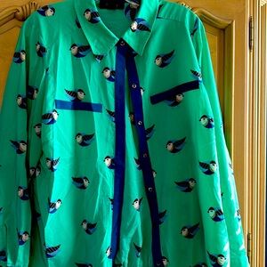 Cute shirt style top